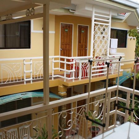 Oslob Malonzo Pension House Buitenkant foto